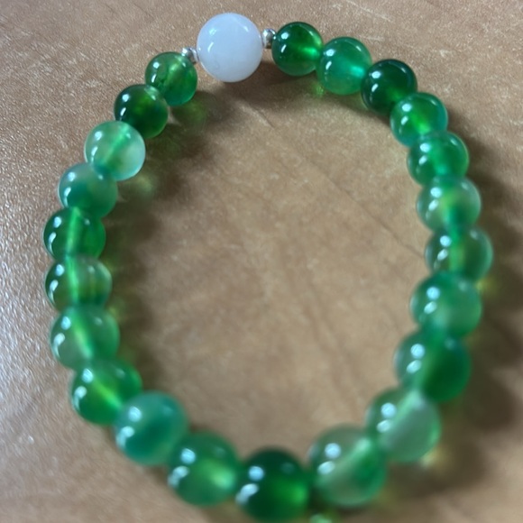 #114 Green Field Jade Rose Quartz Bracelet 8mm NEW ARRIVAL - Picture 2 of 2